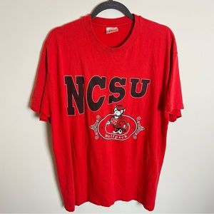 North Carolina NCSU Wolfback Mens XL 46-48 Red 100% Preshrunk Cotton USA  Made